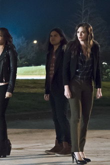 The Flash season 2 episode 23