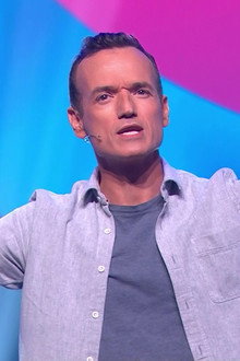 Fabien Olicard prend le temps d'en rire