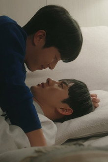 퍼스트 페이지