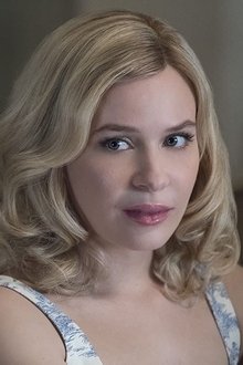 Photo of Isabelle McNally
