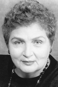 Photo of Lola Pashalinski