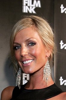 Photo of Annalise Braakensiek