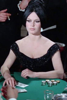 世にも怪奇な物語