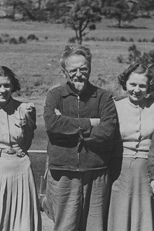 Leon Trotsky - The Life of a Revolutionary