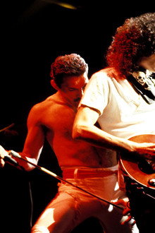Queen - We Are The Champions - Final Live In Japan 1985