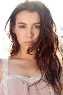 Photo of Hannah Marks