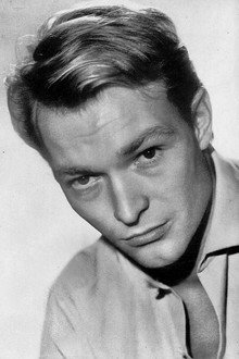 Photo of Pierre Vaneck