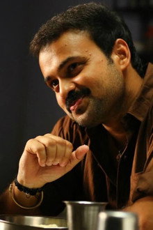 വള്ളീം തെറ്റി പുള്ളീം തെറ്റി