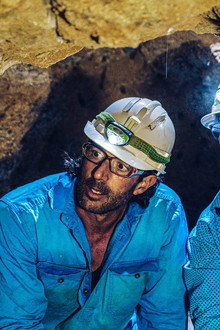 Gem Hunters Down Under