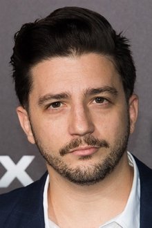 Photo of John Magaro