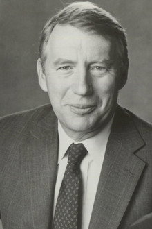 Robert MacNeil