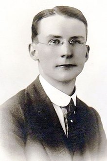 Photo of Herbert Evans