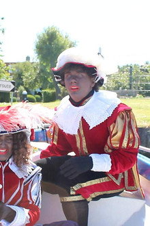 Sinterklaas en de verdwenen verjaardagsmijter