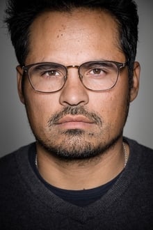 Photo of Michael Peña
