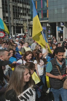 Don't Leave Me Behind: Stories of Young Ukrainian Survival