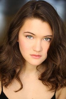 Photo of Isa Briones