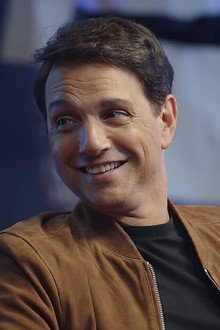 Photo of Ralph Macchio
