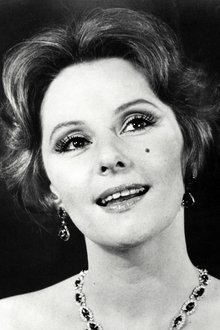 Photo of Carlin Glynn