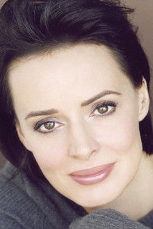 Photo of Lara Harris