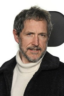 Photo of Bertie Carvel