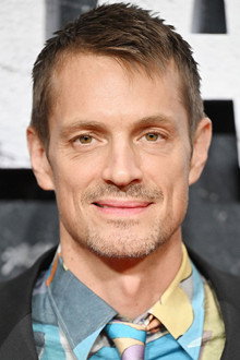 Photo of Joel Kinnaman