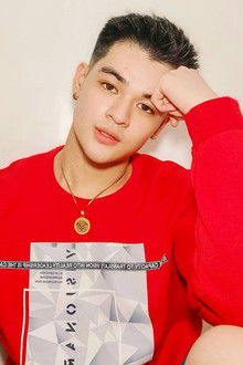 Photo of Enzo Santiago