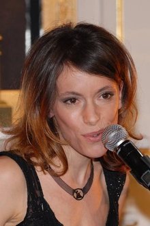 Photo of Emily Loizeau