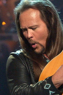 Travis Tritt - Live and Kickin'