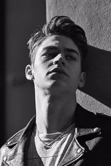 Photo of Hero Fiennes Tiffin