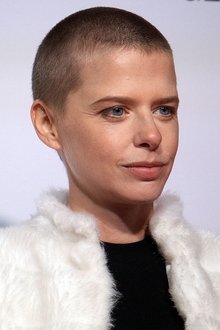 Photo of Maaike Neuville