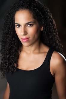 Photo of Lisa MacFadden