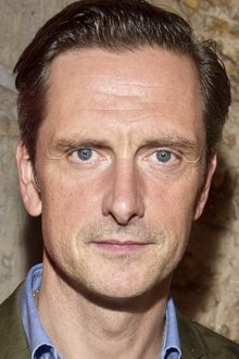 Photo of Nicholas Gleaves