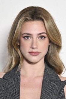 Photo of Lili Reinhart