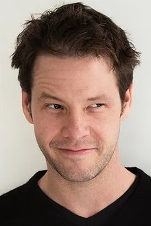 Photo of Ike Barinholtz