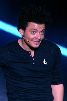 Kev Adams - Voilà Voilà