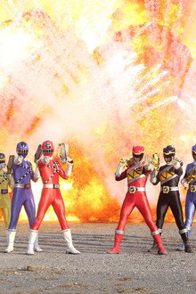 烈車戦隊トッキュウジャーVSキョウリュウジャー THE MOVIE