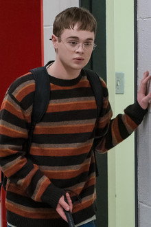 Six degrés