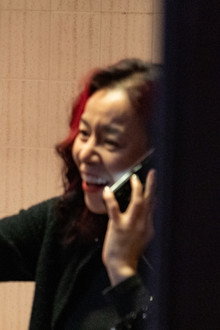 같은 속옷을 입는 두 여자