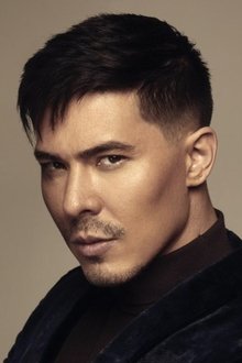 Photo of Lewis Tan