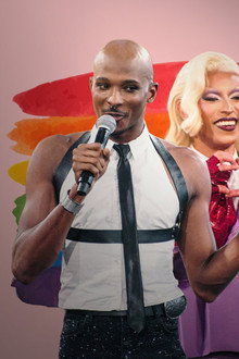 Comédie Queer, la scène des Outre-mer