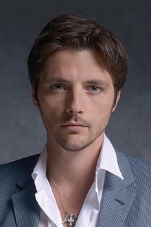 Photo of Raphaël Personnaz