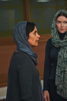 The Bay season 3 episode 4