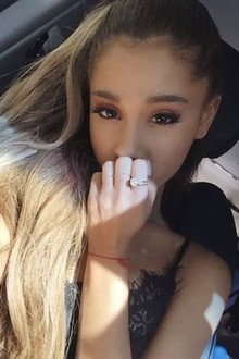 Photo of Ariana Grande