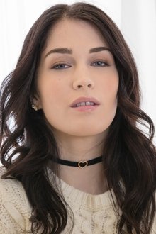 Photo of Evelyn Claire