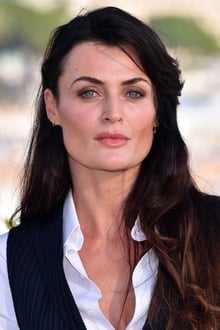 Photo of Lyne Renee