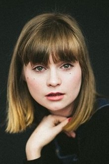 Photo of Lola Petticrew