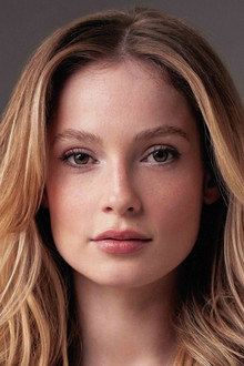 Photo of Hannah Dodd