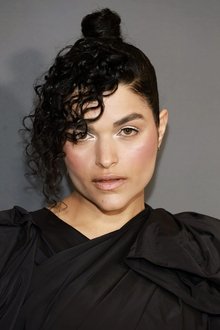 Photo of Eve Harlow