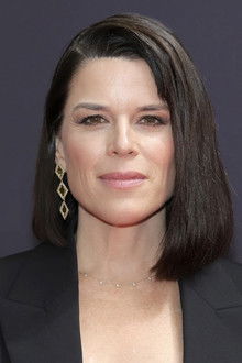 Photo of Neve Campbell