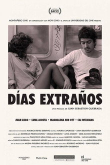 Días extraños (2015)